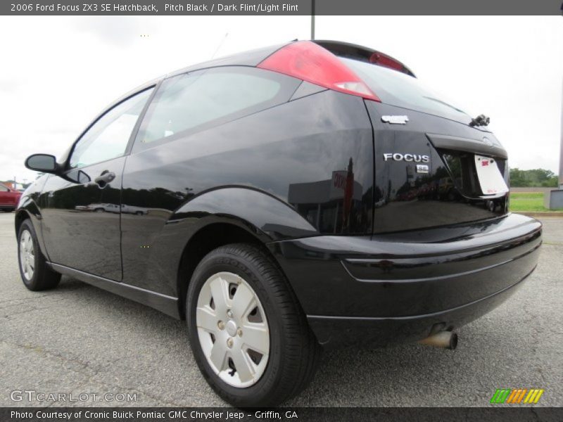 Pitch Black / Dark Flint/Light Flint 2006 Ford Focus ZX3 SE Hatchback