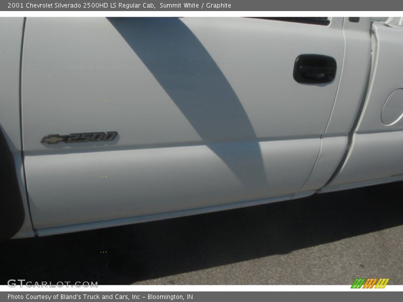 Summit White / Graphite 2001 Chevrolet Silverado 2500HD LS Regular Cab