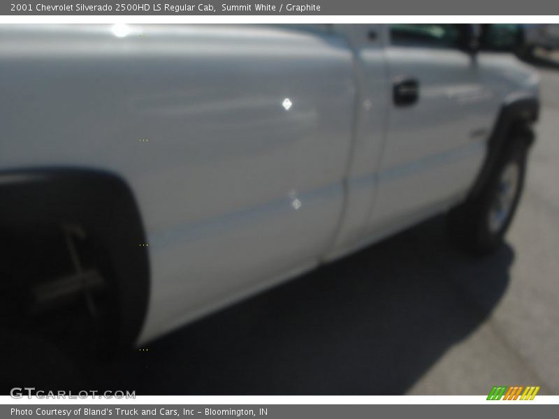 Summit White / Graphite 2001 Chevrolet Silverado 2500HD LS Regular Cab