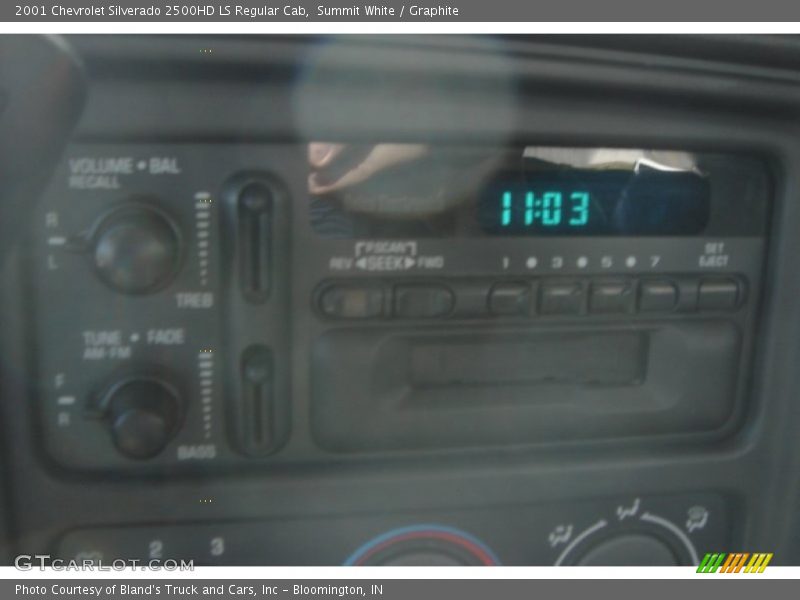 Summit White / Graphite 2001 Chevrolet Silverado 2500HD LS Regular Cab