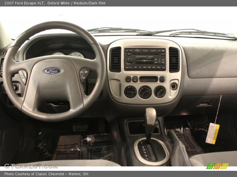 Oxford White / Medium/Dark Flint 2007 Ford Escape XLT