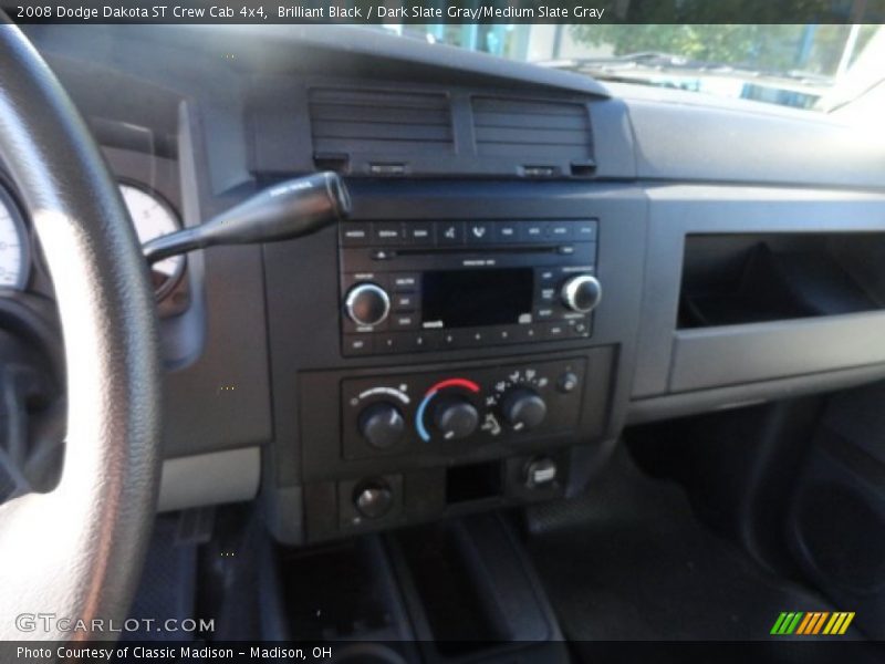 Brilliant Black / Dark Slate Gray/Medium Slate Gray 2008 Dodge Dakota ST Crew Cab 4x4