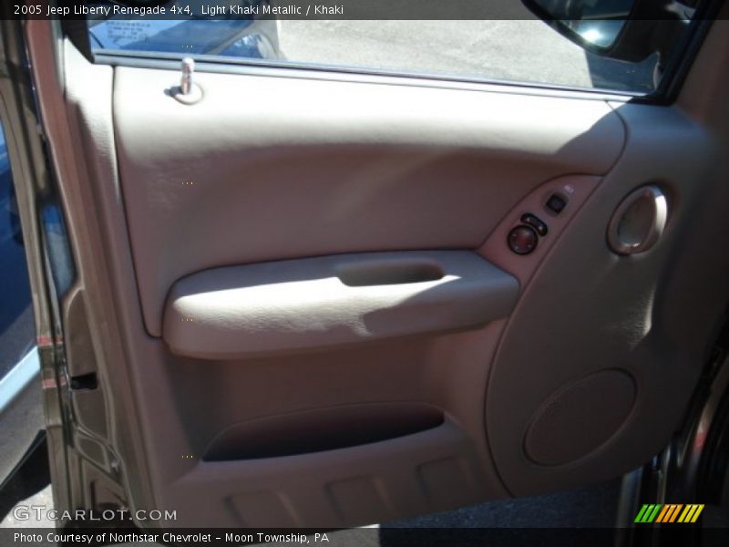 Light Khaki Metallic / Khaki 2005 Jeep Liberty Renegade 4x4