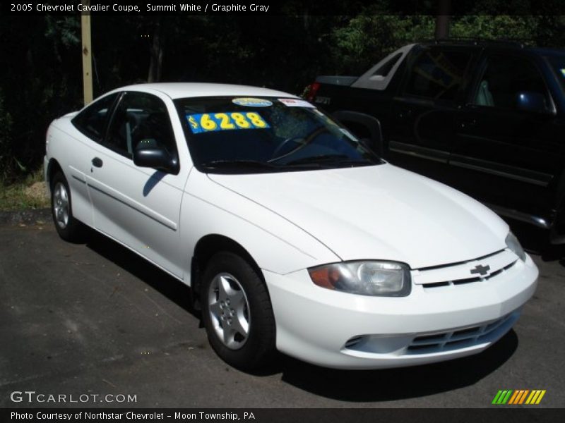 Summit White / Graphite Gray 2005 Chevrolet Cavalier Coupe