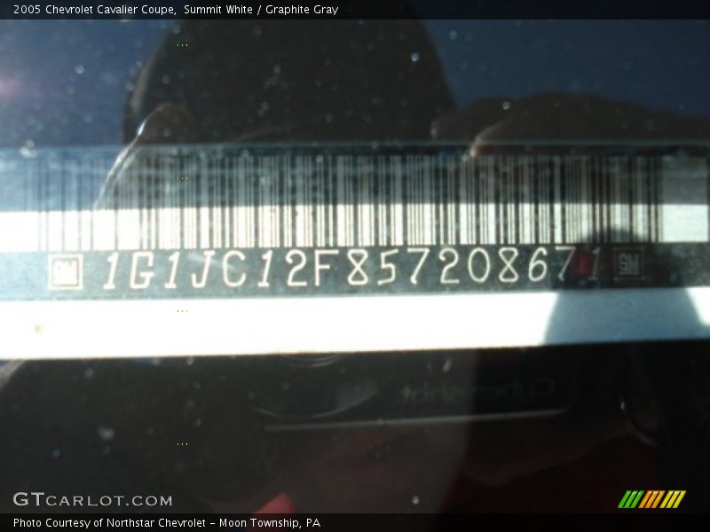 Summit White / Graphite Gray 2005 Chevrolet Cavalier Coupe
