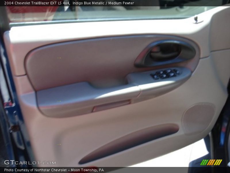 Indigo Blue Metallic / Medium Pewter 2004 Chevrolet TrailBlazer EXT LS 4x4