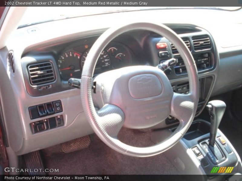 Medium Red Metallic / Medium Gray 2002 Chevrolet Tracker LT 4WD Hard Top