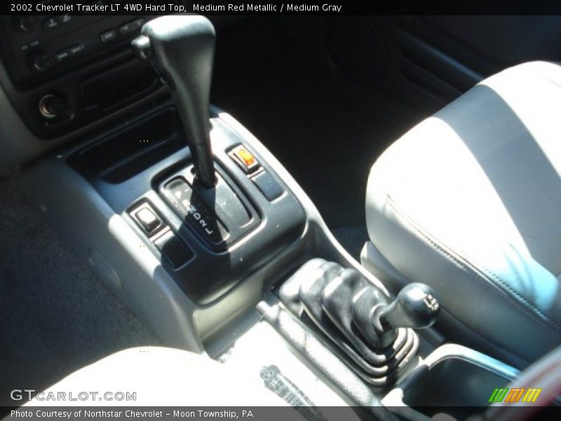 Medium Red Metallic / Medium Gray 2002 Chevrolet Tracker LT 4WD Hard Top