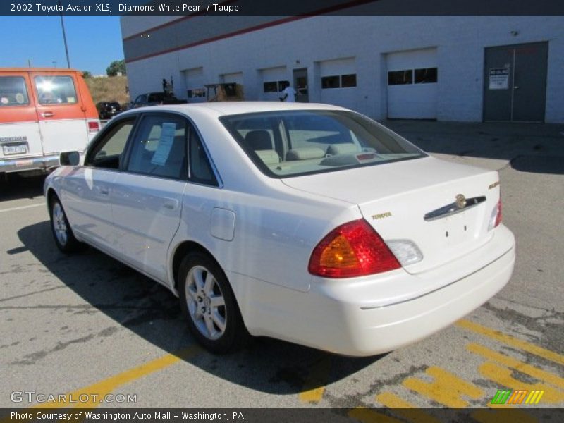Diamond White Pearl / Taupe 2002 Toyota Avalon XLS