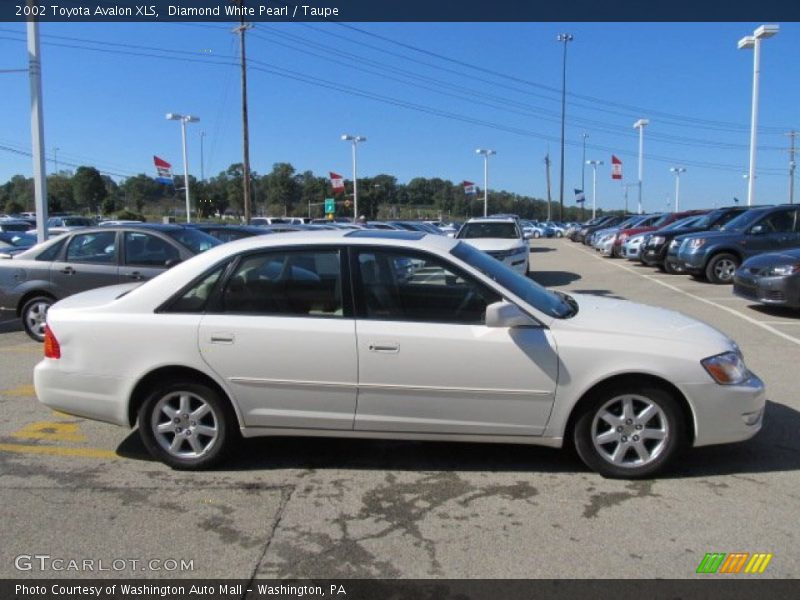 Diamond White Pearl / Taupe 2002 Toyota Avalon XLS