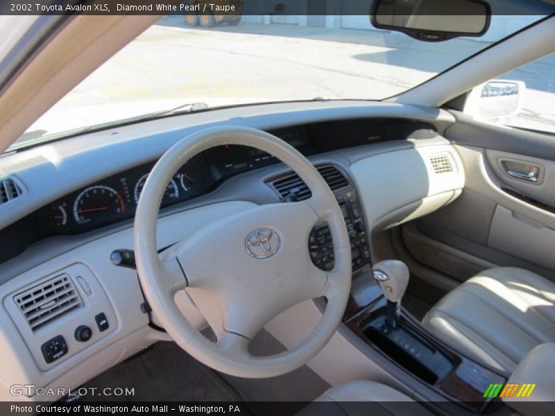 Diamond White Pearl / Taupe 2002 Toyota Avalon XLS