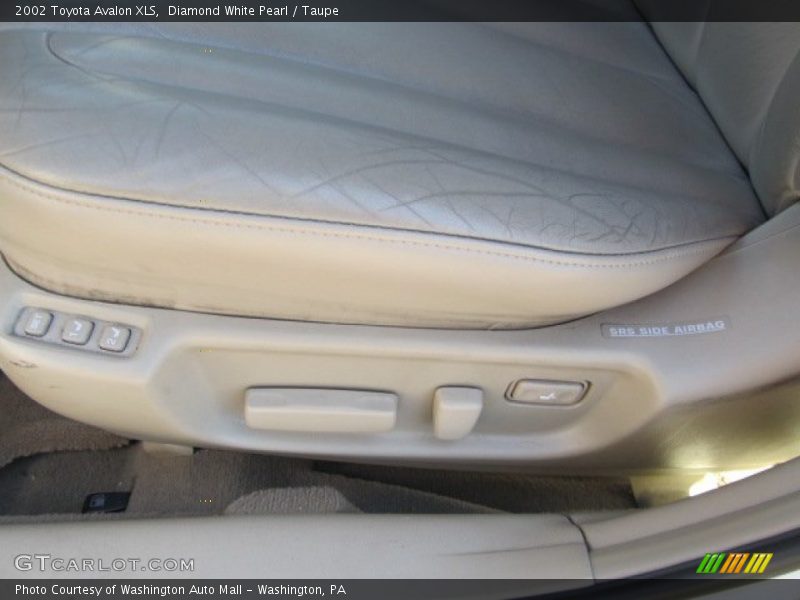 Diamond White Pearl / Taupe 2002 Toyota Avalon XLS