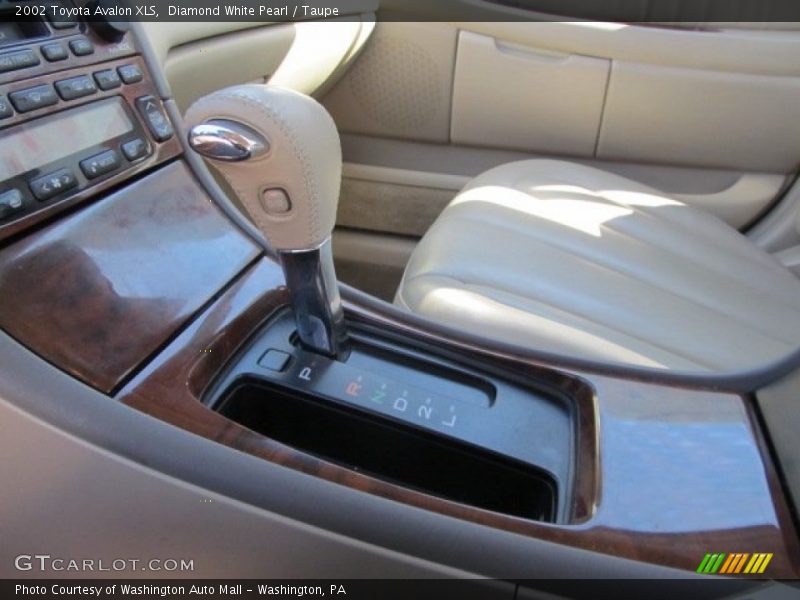 Diamond White Pearl / Taupe 2002 Toyota Avalon XLS