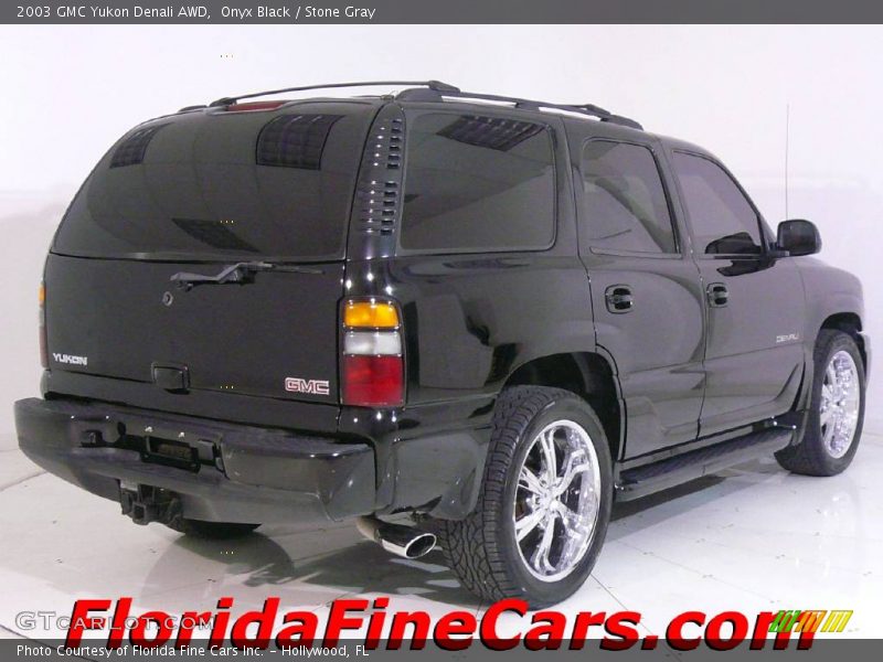 Onyx Black / Stone Gray 2003 GMC Yukon Denali AWD