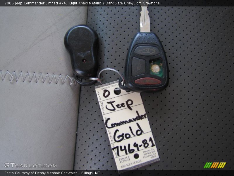 Light Khaki Metallic / Dark Slate Gray/Light Graystone 2006 Jeep Commander Limited 4x4