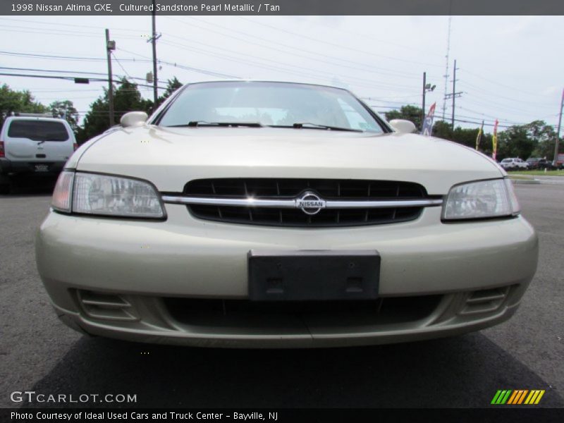 Cultured Sandstone Pearl Metallic / Tan 1998 Nissan Altima GXE