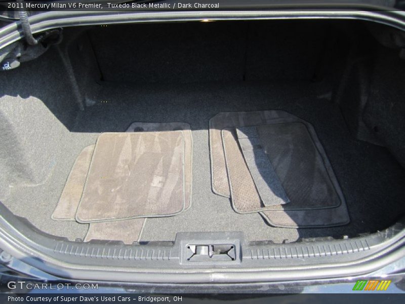 Tuxedo Black Metallic / Dark Charcoal 2011 Mercury Milan V6 Premier