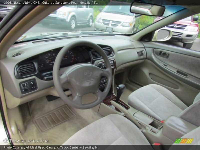 Cultured Sandstone Pearl Metallic / Tan 1998 Nissan Altima GXE