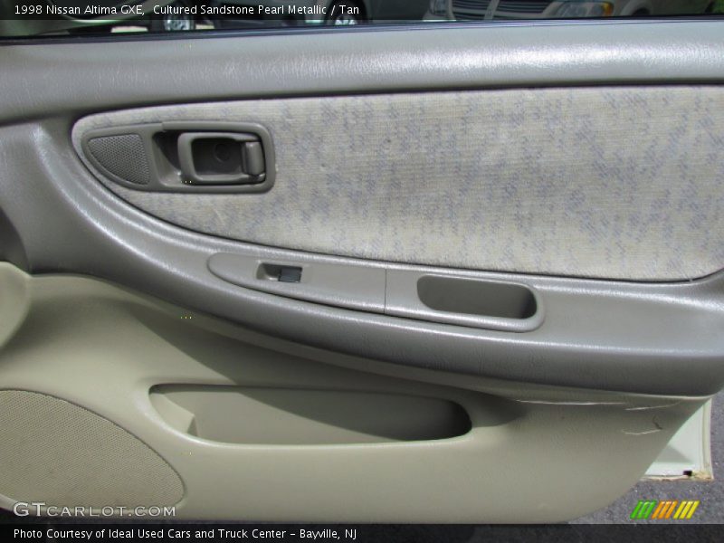 Cultured Sandstone Pearl Metallic / Tan 1998 Nissan Altima GXE