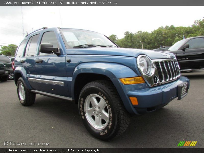 Front 3/4 View of 2006 Liberty CRD Limited 4x4