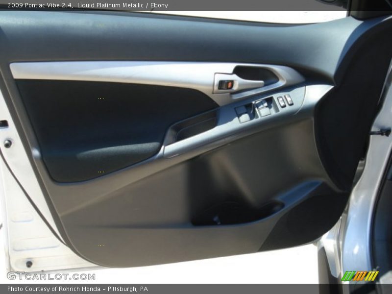 Liquid Platinum Metallic / Ebony 2009 Pontiac Vibe 2.4