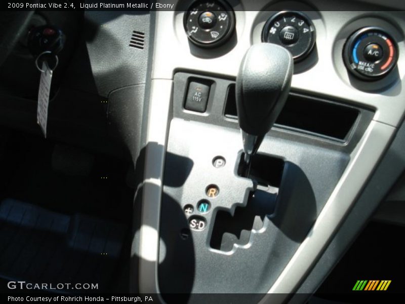Liquid Platinum Metallic / Ebony 2009 Pontiac Vibe 2.4