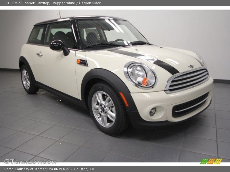 Pepper White / Carbon Black 2013 Mini Cooper Hardtop