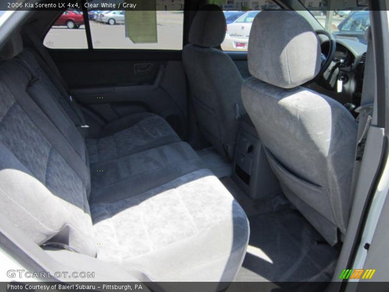 Clear White / Gray 2006 Kia Sorento LX 4x4