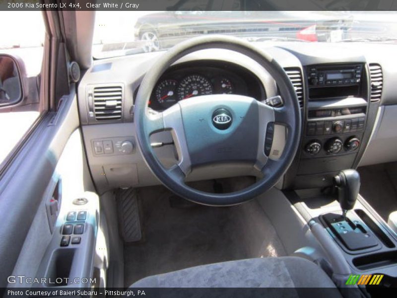 Clear White / Gray 2006 Kia Sorento LX 4x4