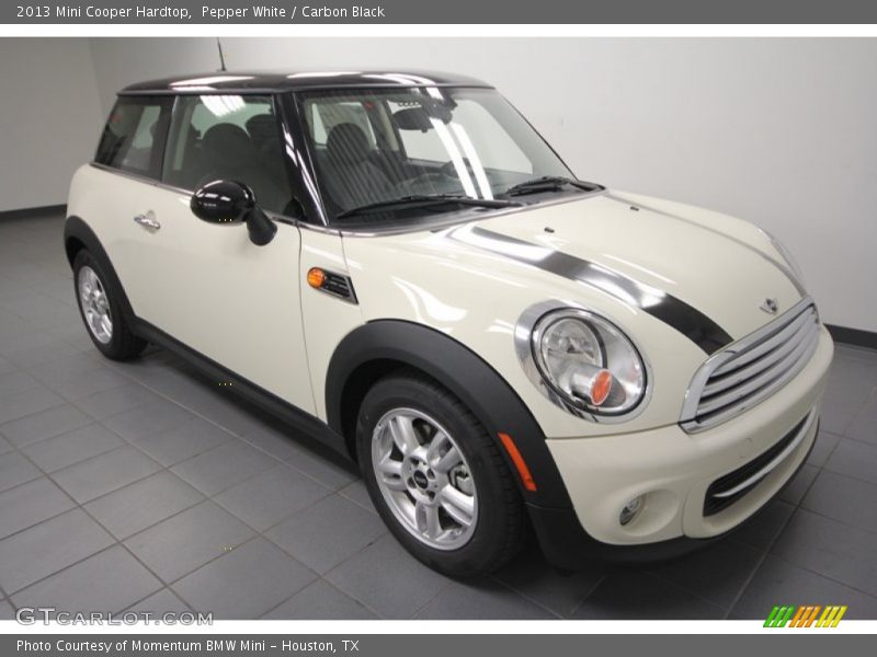 Pepper White / Carbon Black 2013 Mini Cooper Hardtop