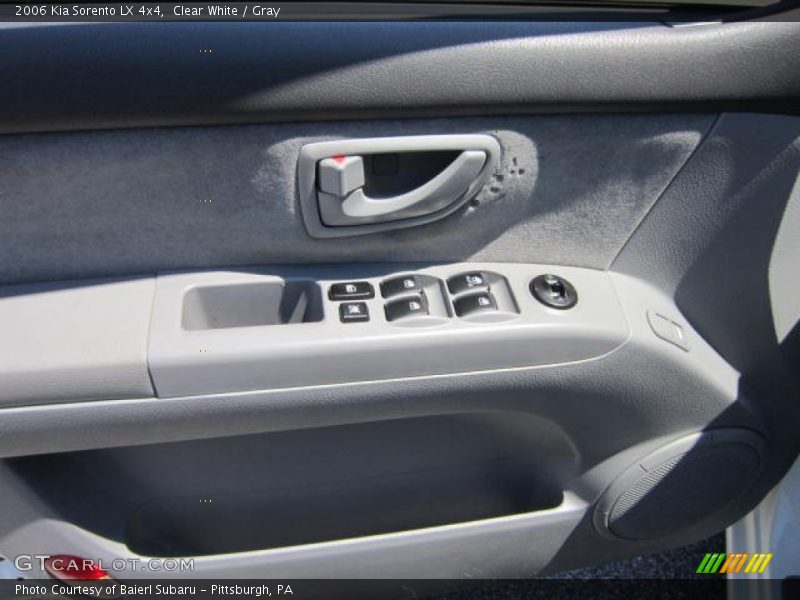 Clear White / Gray 2006 Kia Sorento LX 4x4