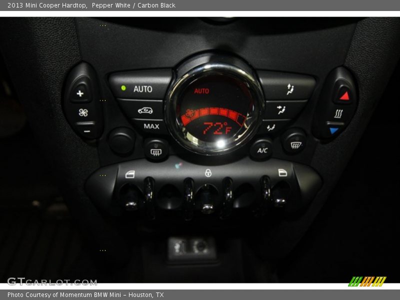 Pepper White / Carbon Black 2013 Mini Cooper Hardtop