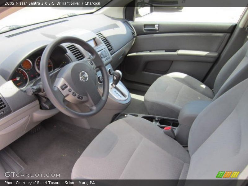 Brilliant Silver / Charcoal 2009 Nissan Sentra 2.0 SR