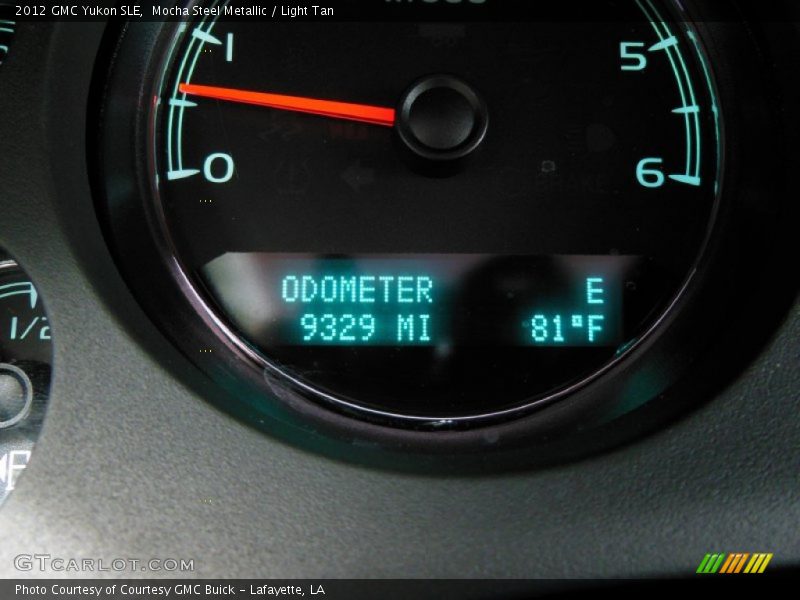 Mocha Steel Metallic / Light Tan 2012 GMC Yukon SLE