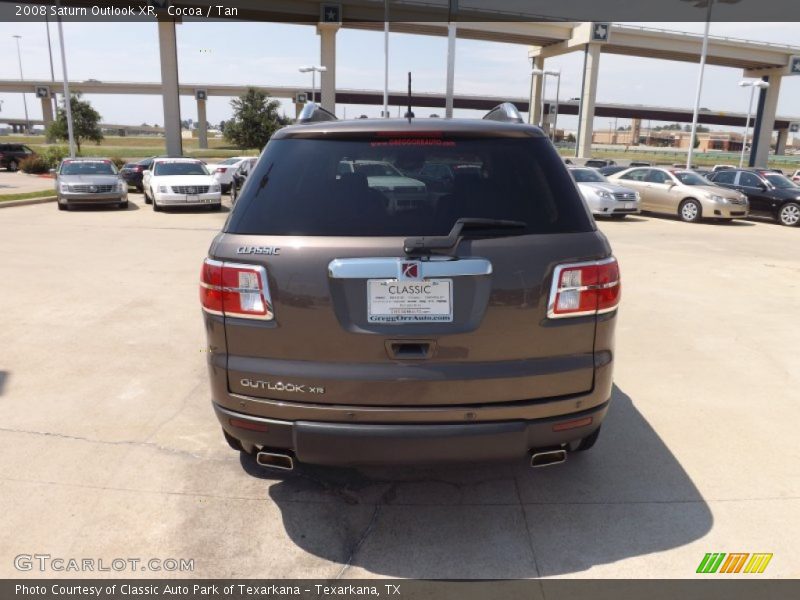 Cocoa / Tan 2008 Saturn Outlook XR