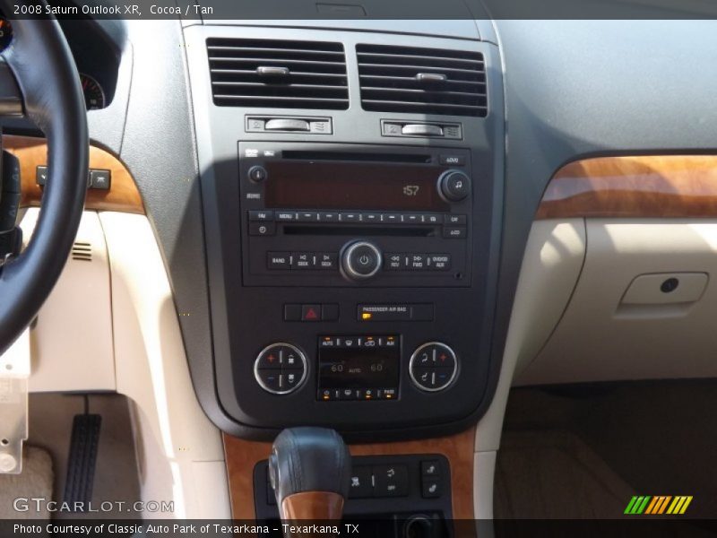 Cocoa / Tan 2008 Saturn Outlook XR