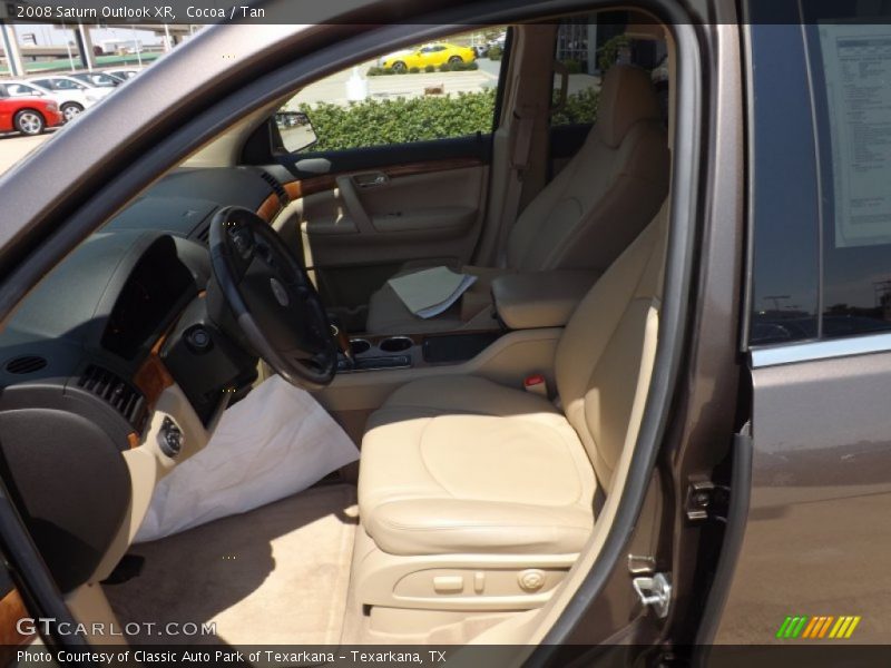 Cocoa / Tan 2008 Saturn Outlook XR
