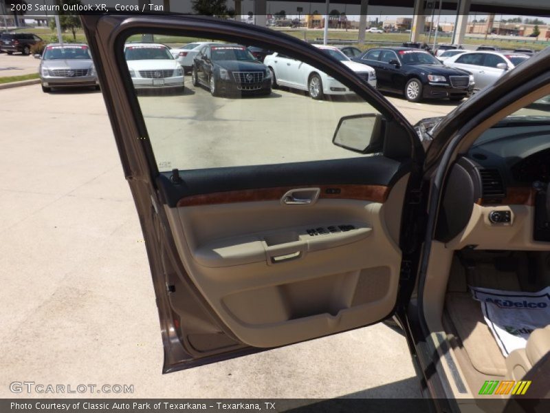 Cocoa / Tan 2008 Saturn Outlook XR