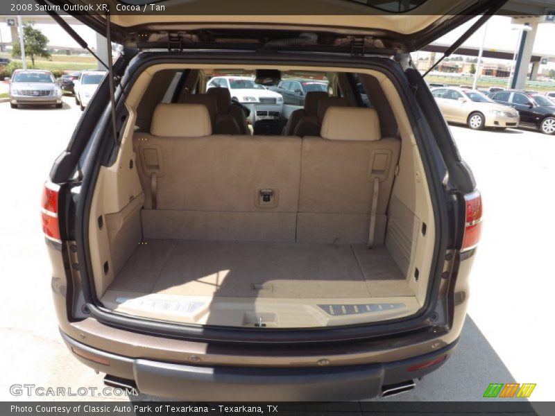 Cocoa / Tan 2008 Saturn Outlook XR