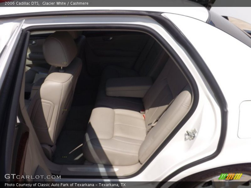 Glacier White / Cashmere 2006 Cadillac DTS