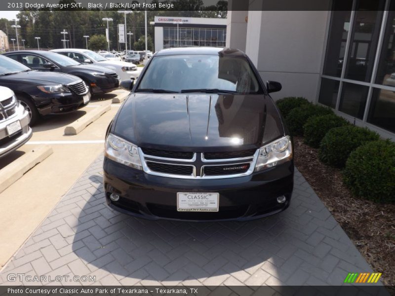 Black / Black/Light Frost Beige 2013 Dodge Avenger SXT