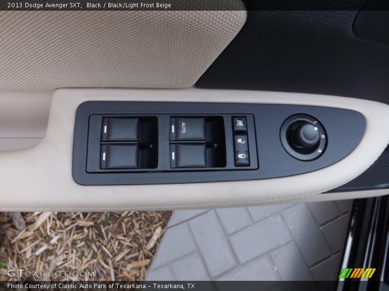 Black / Black/Light Frost Beige 2013 Dodge Avenger SXT