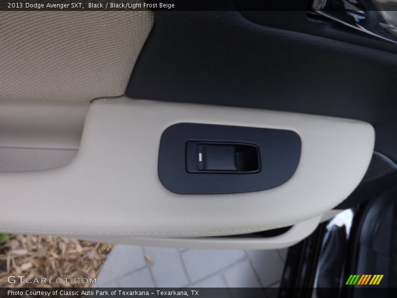 Black / Black/Light Frost Beige 2013 Dodge Avenger SXT