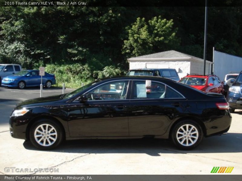 Black / Ash Gray 2010 Toyota Camry XLE V6