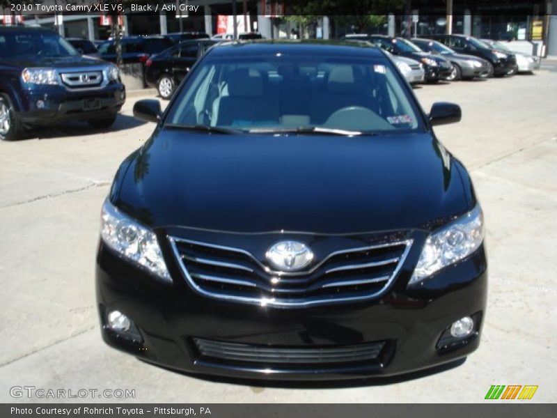 Black / Ash Gray 2010 Toyota Camry XLE V6