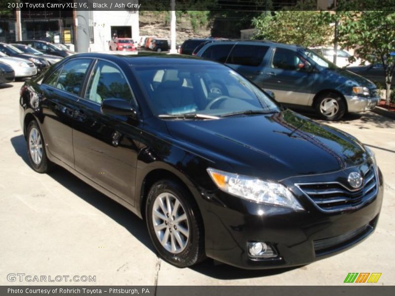 Black / Ash Gray 2010 Toyota Camry XLE V6