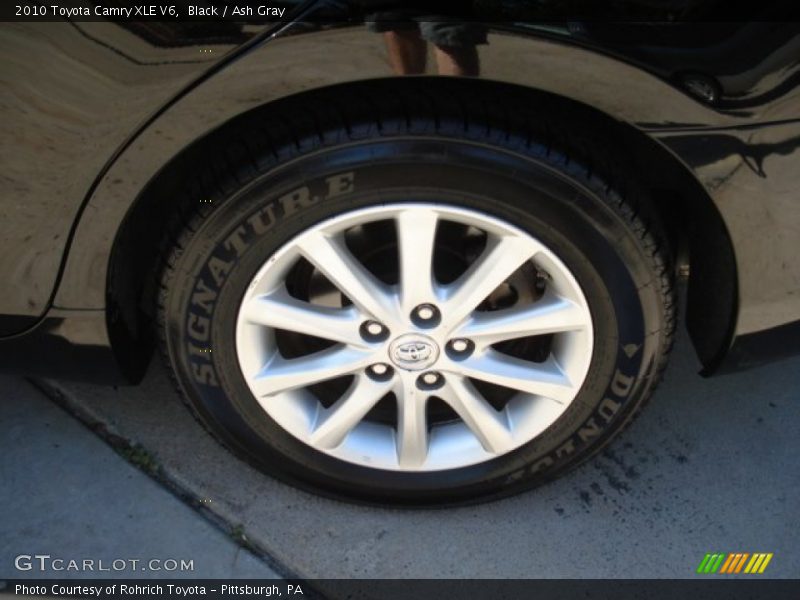 Black / Ash Gray 2010 Toyota Camry XLE V6
