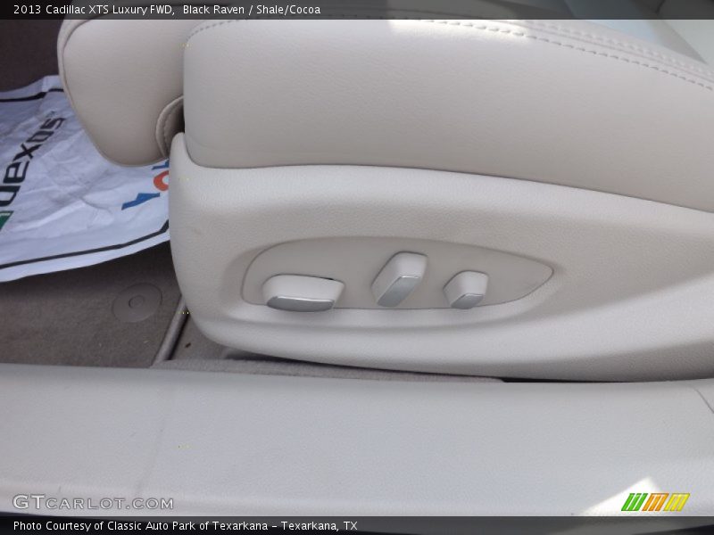 Black Raven / Shale/Cocoa 2013 Cadillac XTS Luxury FWD