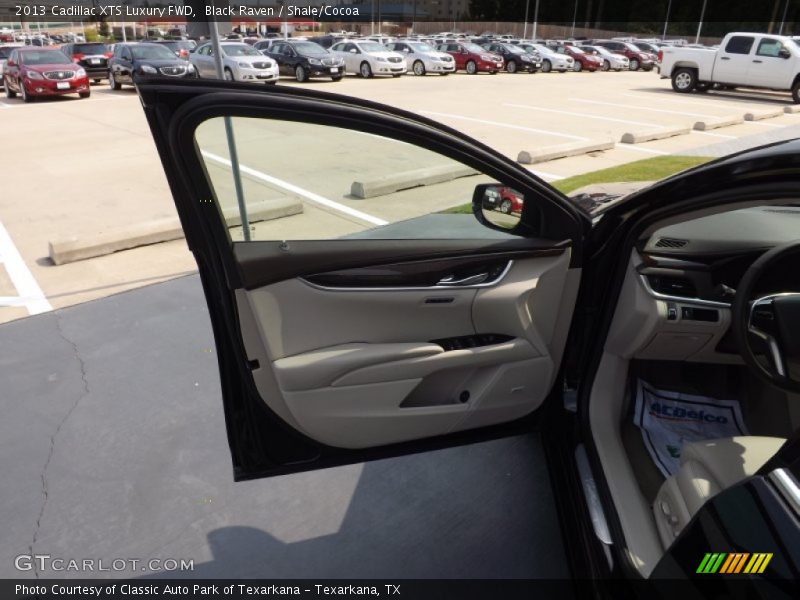 Black Raven / Shale/Cocoa 2013 Cadillac XTS Luxury FWD