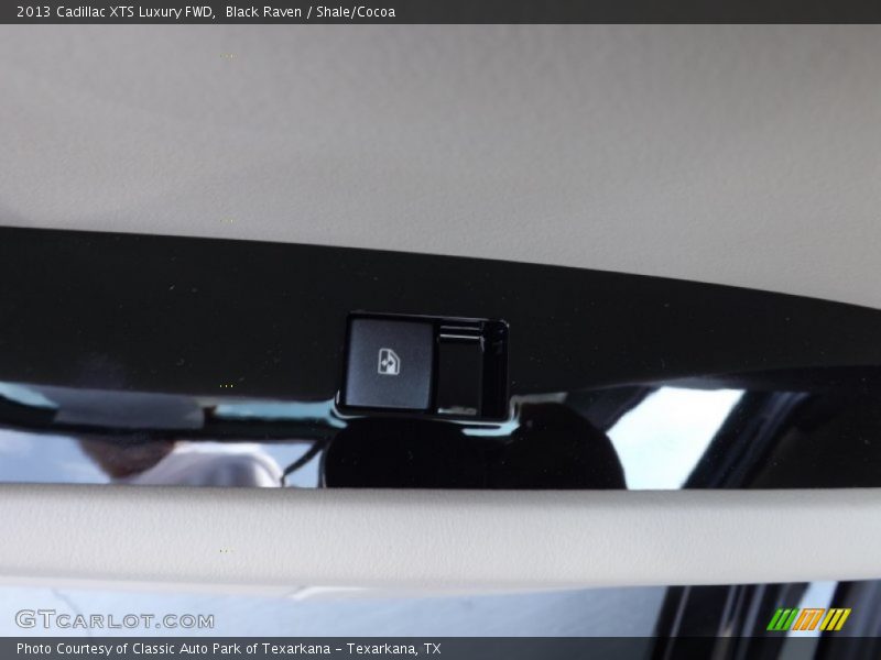 Black Raven / Shale/Cocoa 2013 Cadillac XTS Luxury FWD